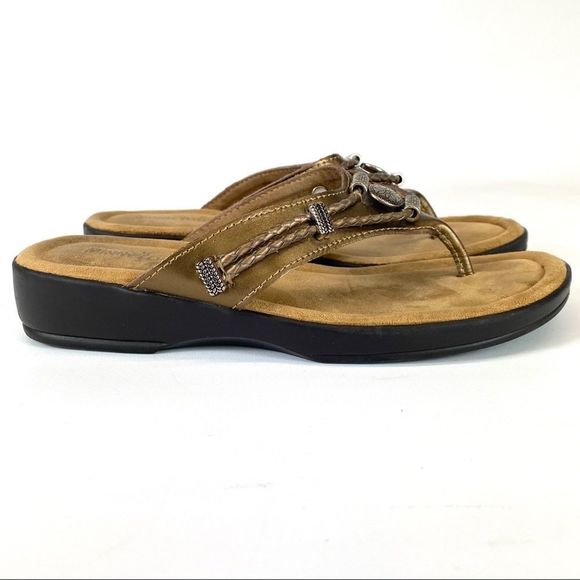 Minnetonka Brown and Tan Sandals - Picture 5 of 16